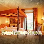 Burg-hotel & 3*