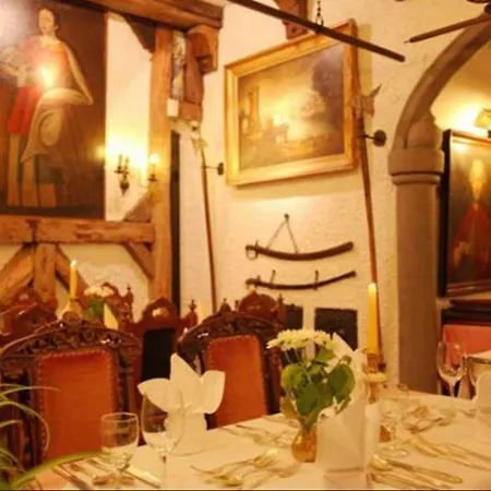 Burg-hotel & Otel Cochem