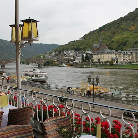 Burg-hotel & Hotel
